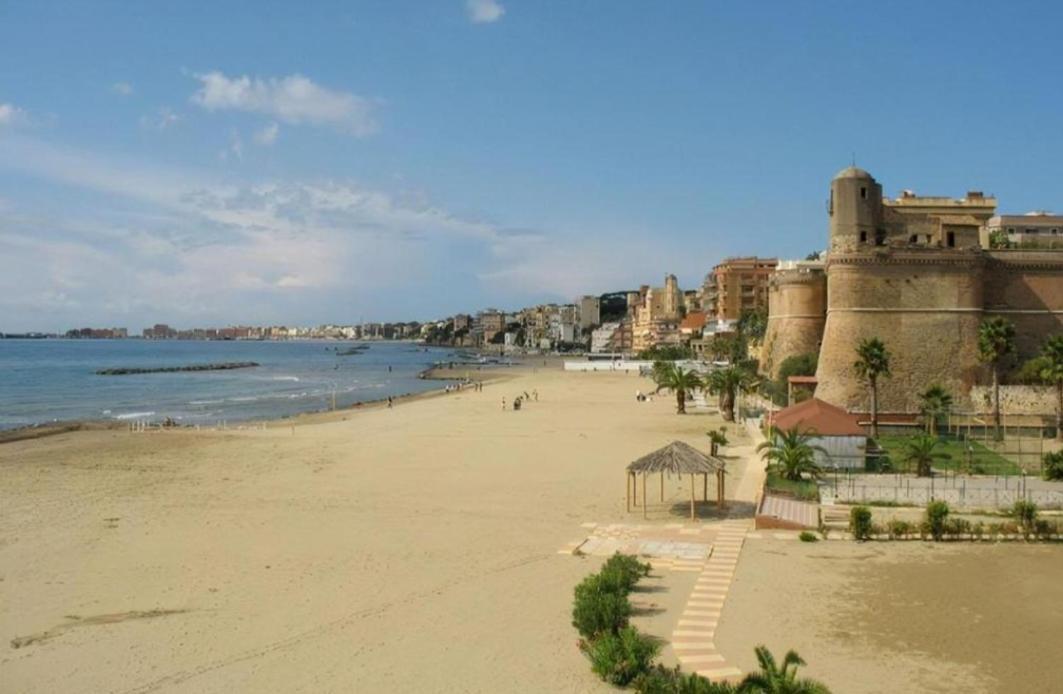 Nb B&B Apartments Nettuno Bagian luar foto